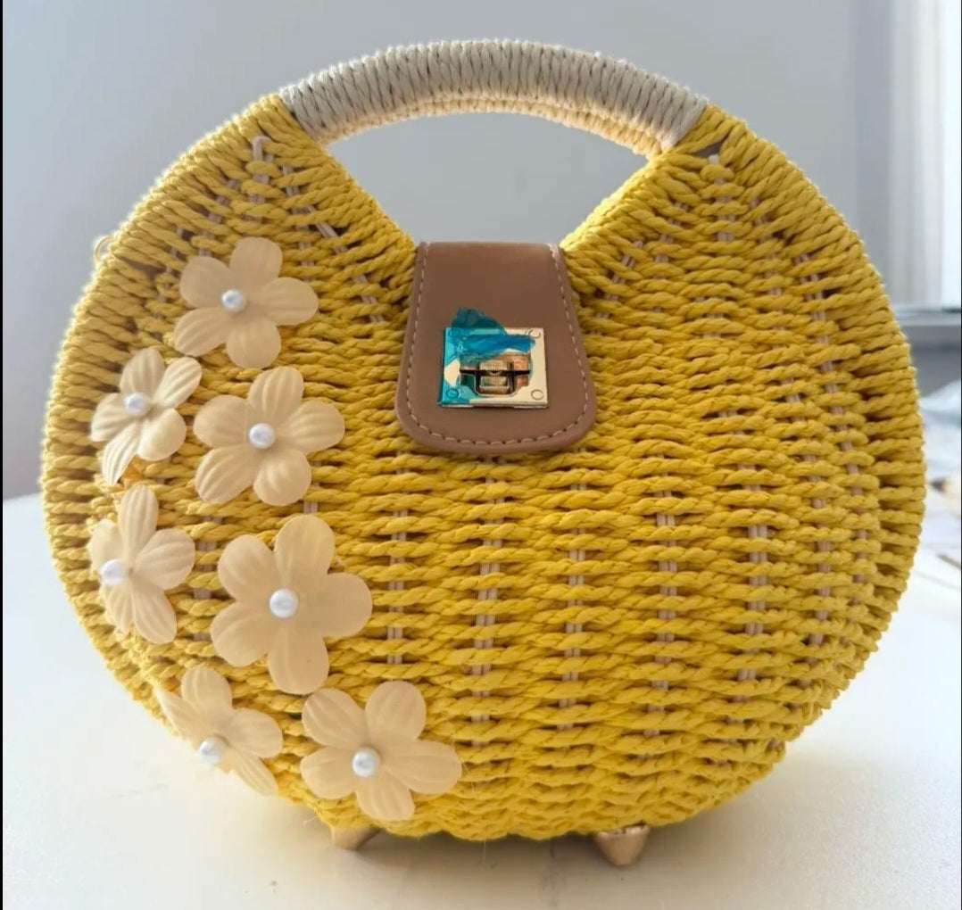 Handcrafted green circular strawbag